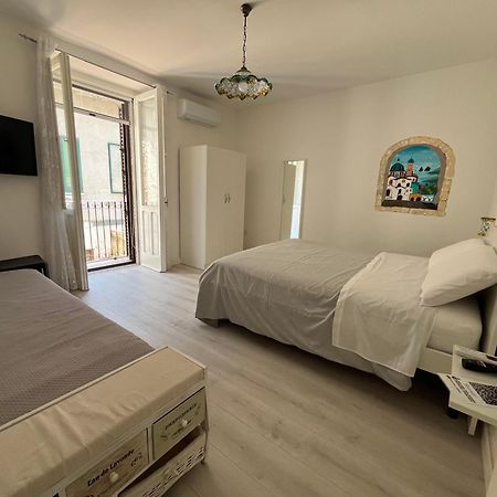 B&B Due Su Due Holiday В'єтрі Екстер'єр фото