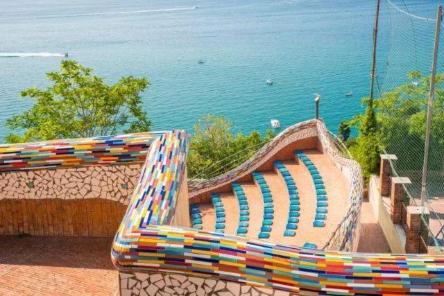 B&B Due Su Due Holiday В'єтрі Екстер'єр фото