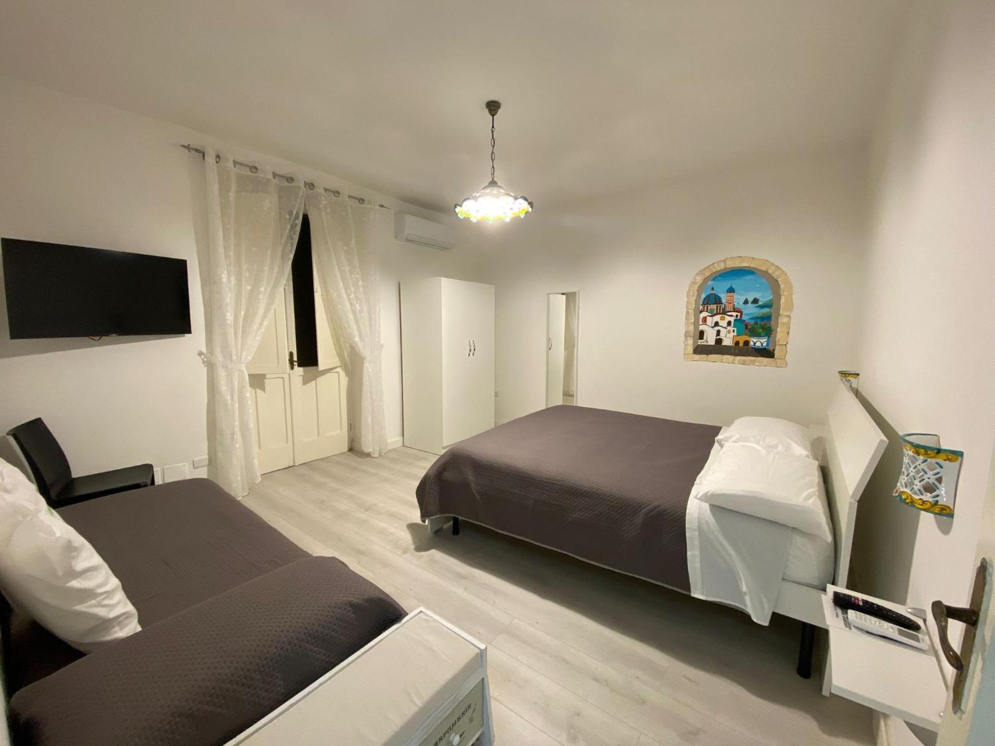 B&B Due Su Due Holiday В'єтрі Екстер'єр фото